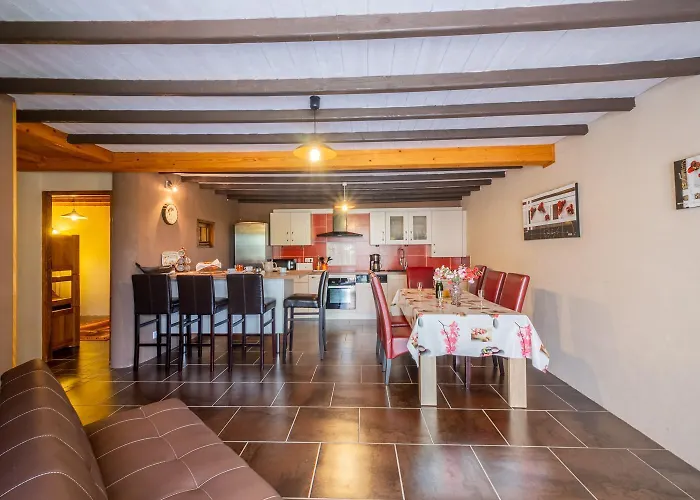 Ensemble La Campone 8/14 Personnes Montbel (Lozere)